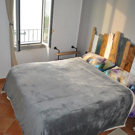 White Garden - Apartment With Access To The Lake Lierna Extérieur photo